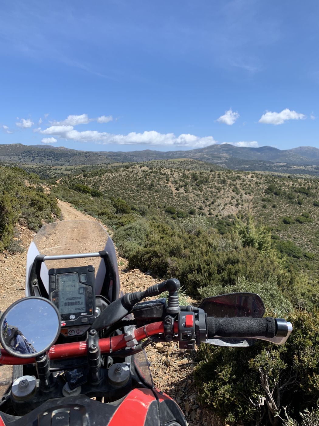 Vista dal manubrio sul sentiero