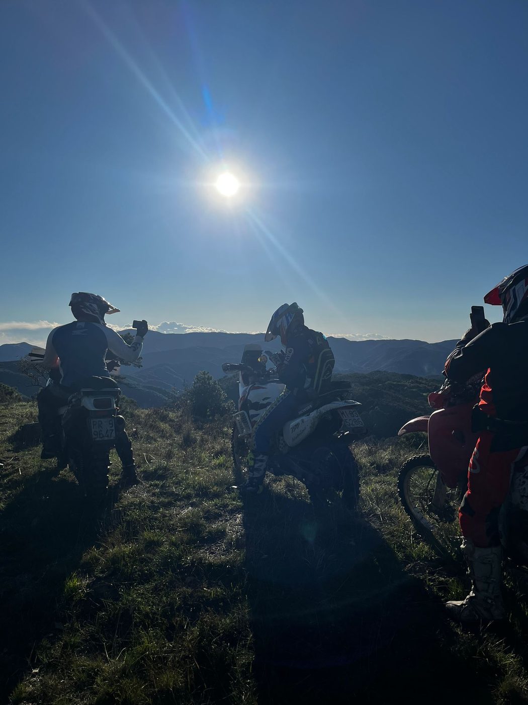Gruppo FARENDURO in controluce al tramonto, tour Penice / Rio Gorzente